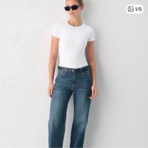 Aritzia Contour T shirt